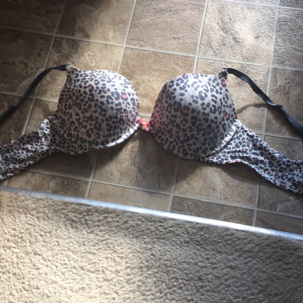 Victoria’s Secret bra